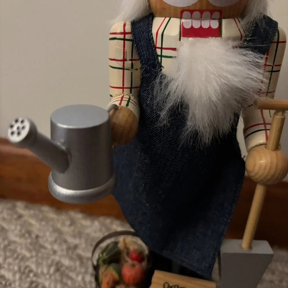 Nutcracker. Organic Framer picking crops. Just adorable. - Picture 3 of 8